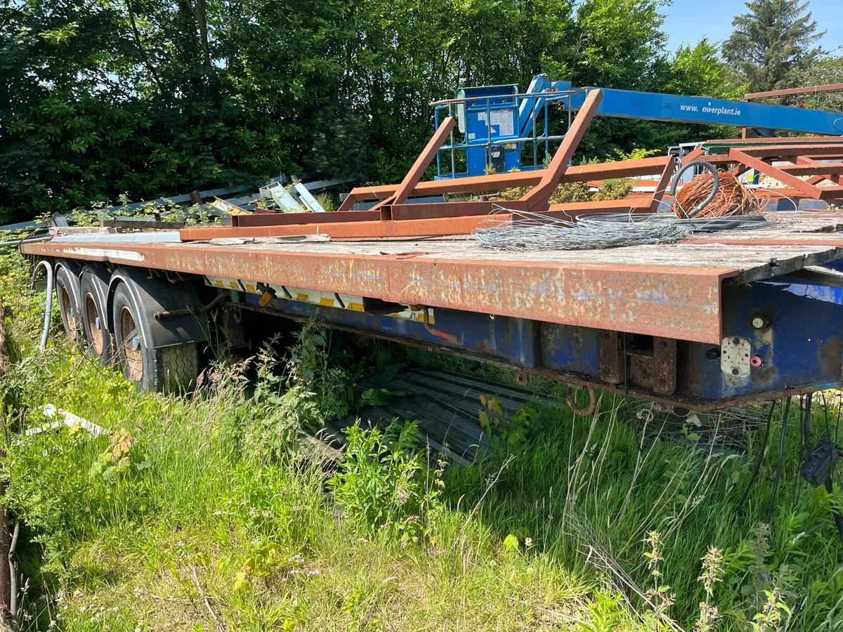 Trailer - Image 1