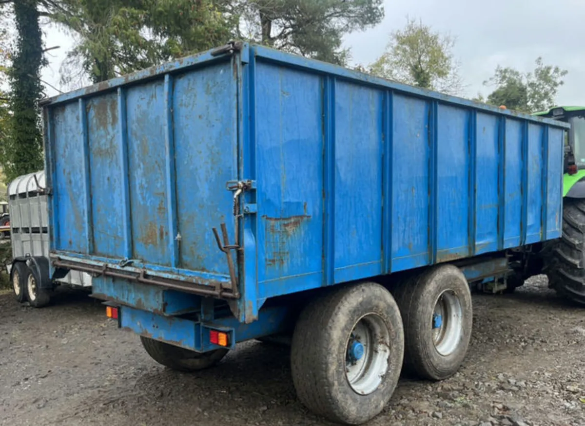 18ft Eureka grain trailer