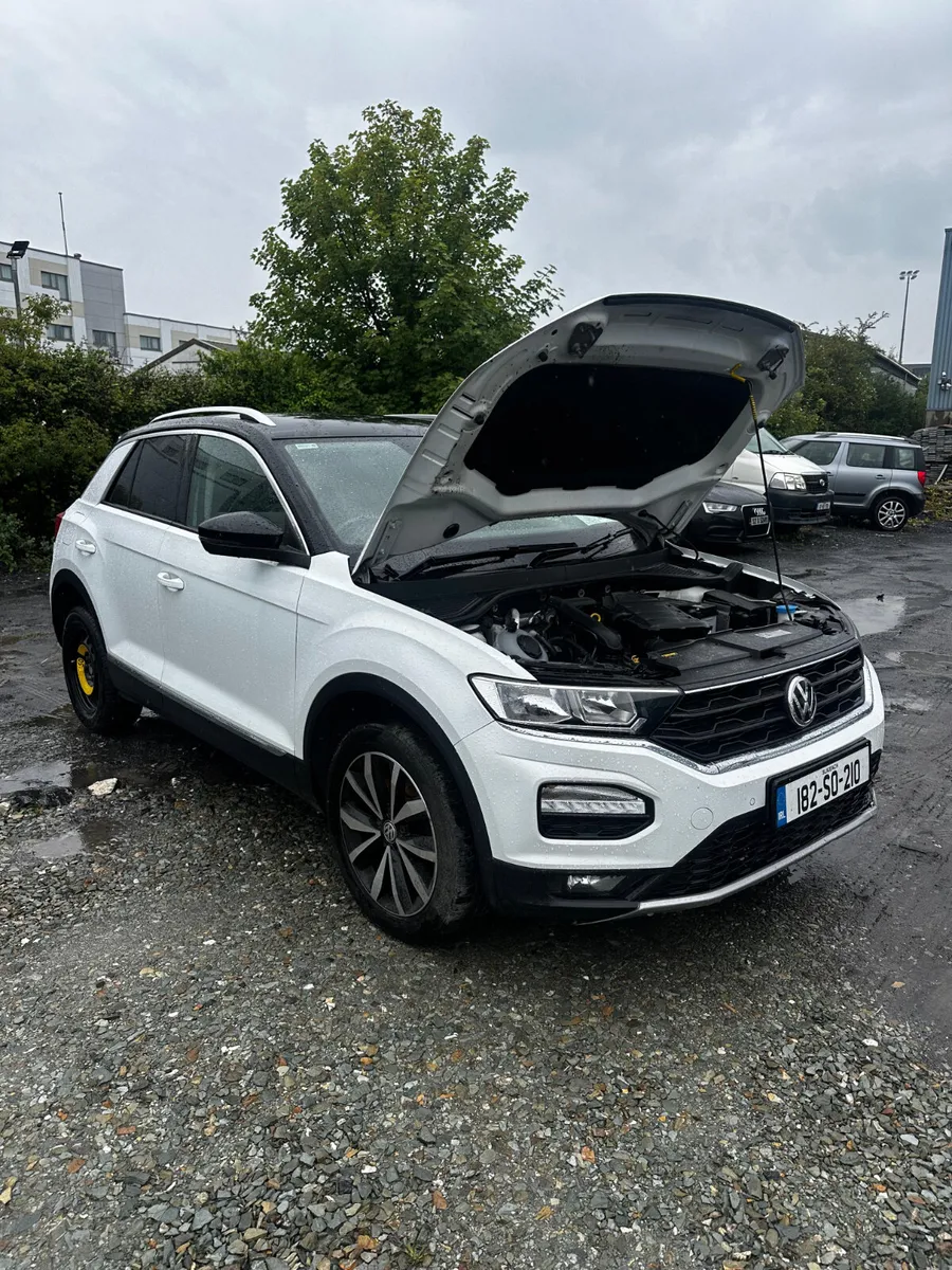 VOLKSWAGEN T-ROC DESIGN 1.0 TSI MANUAL 6SPEED - Image 3