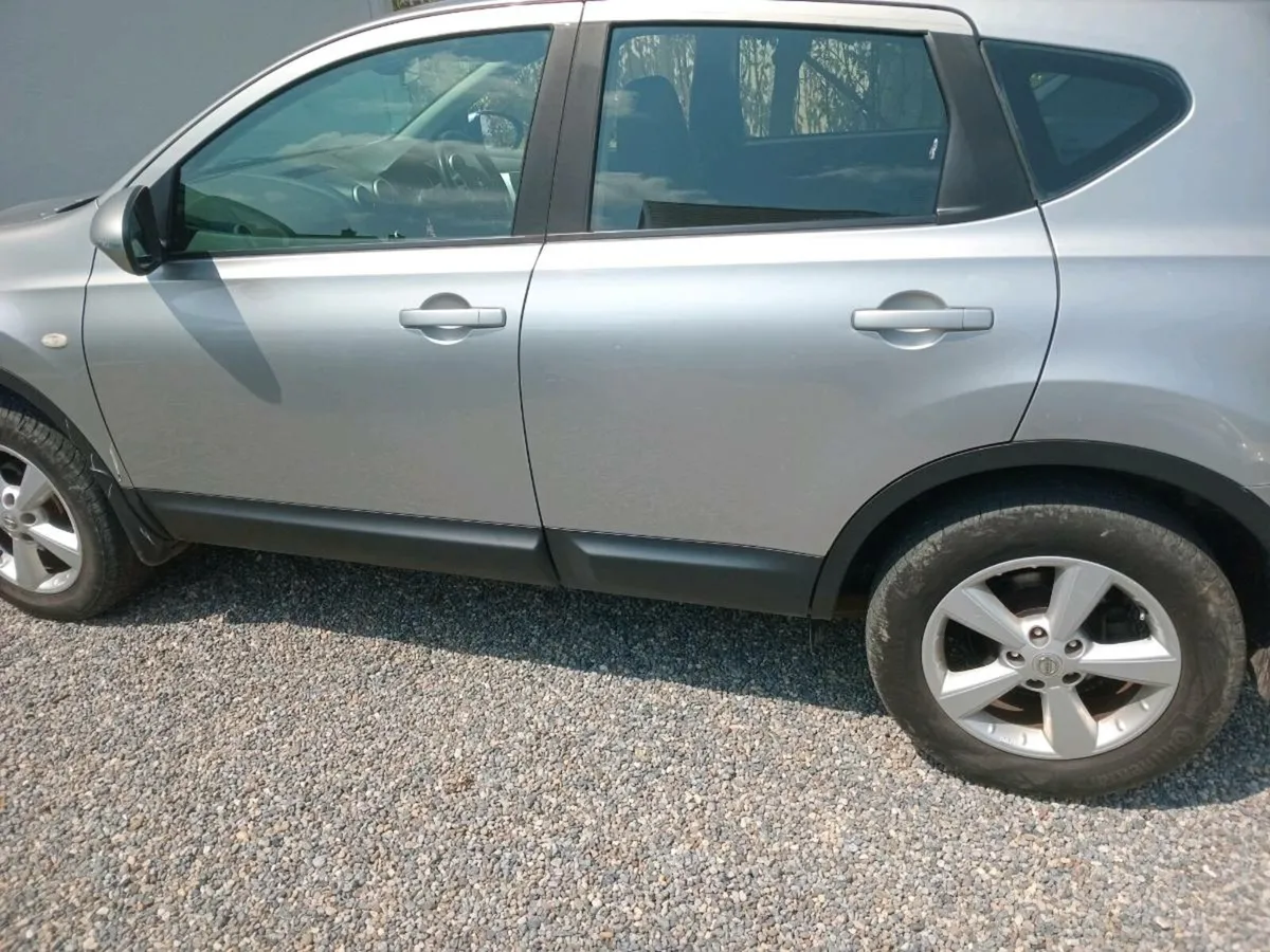 Car - Image 4