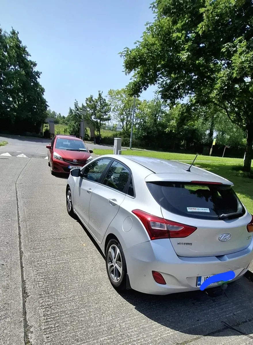 Hyundai i30 2016 deluxe Reduced price - Image 4