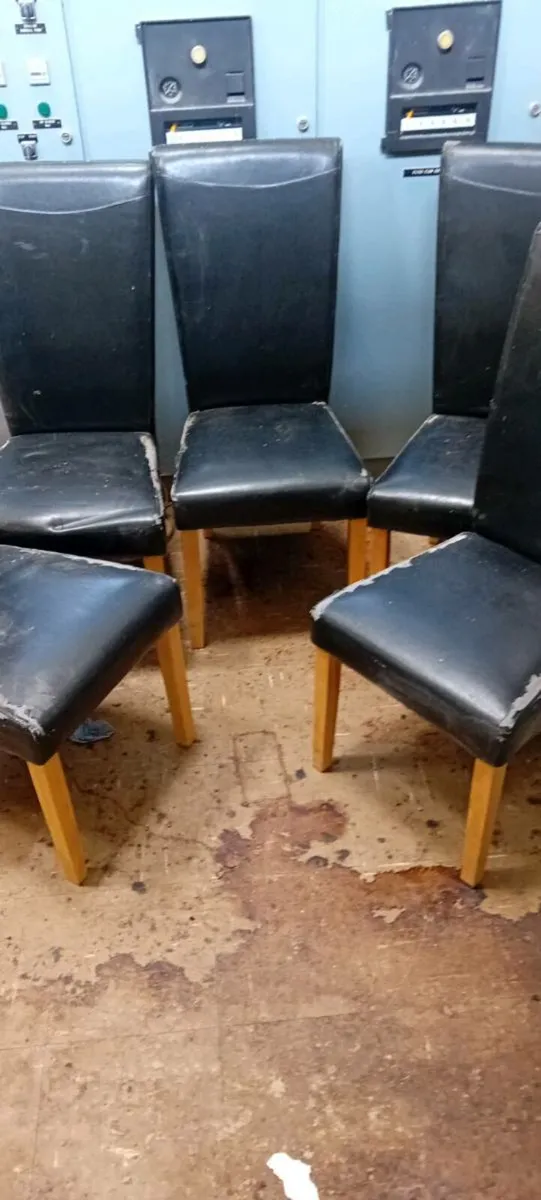 Kitchen chairs. - Image 1