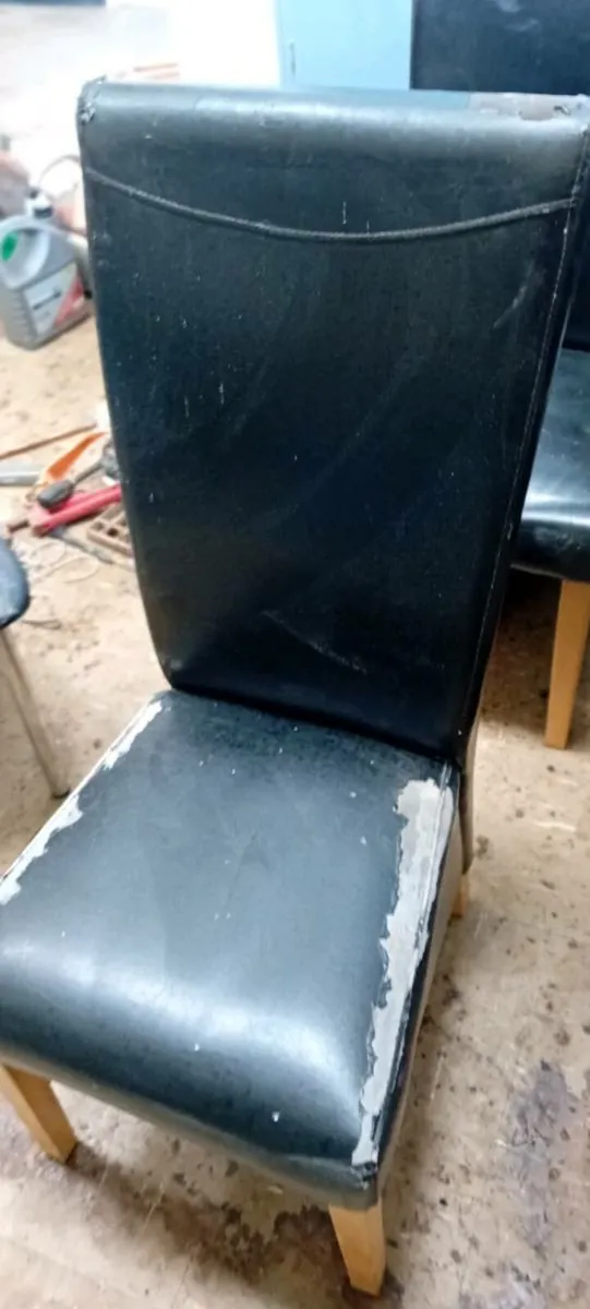 Kitchen chairs. - Image 3
