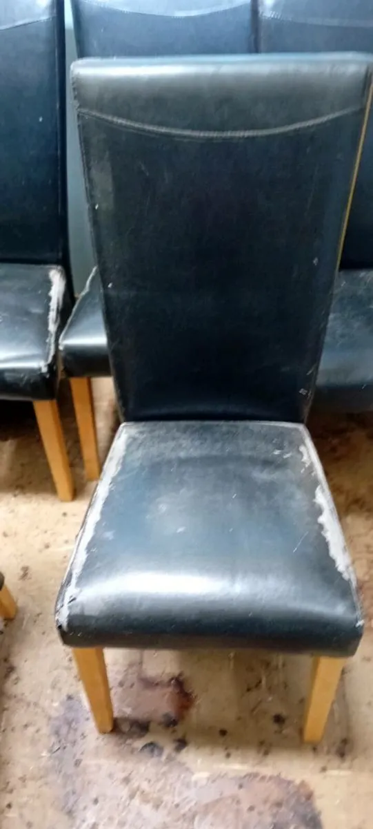 Kitchen chairs. - Image 4