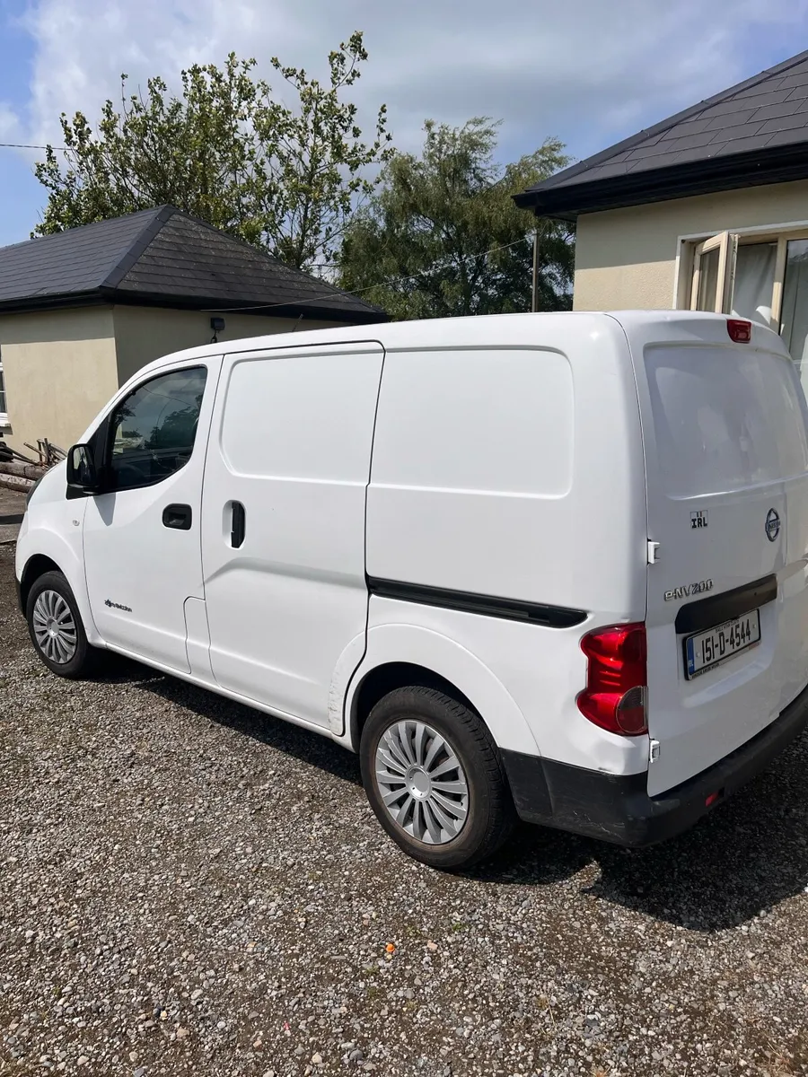 like new condition Nissan NV200 - Image 1