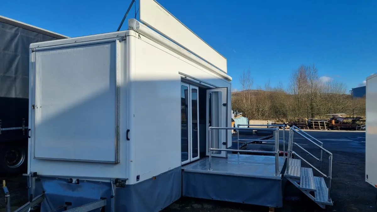 Exhibition trailer for Hire - Image 2