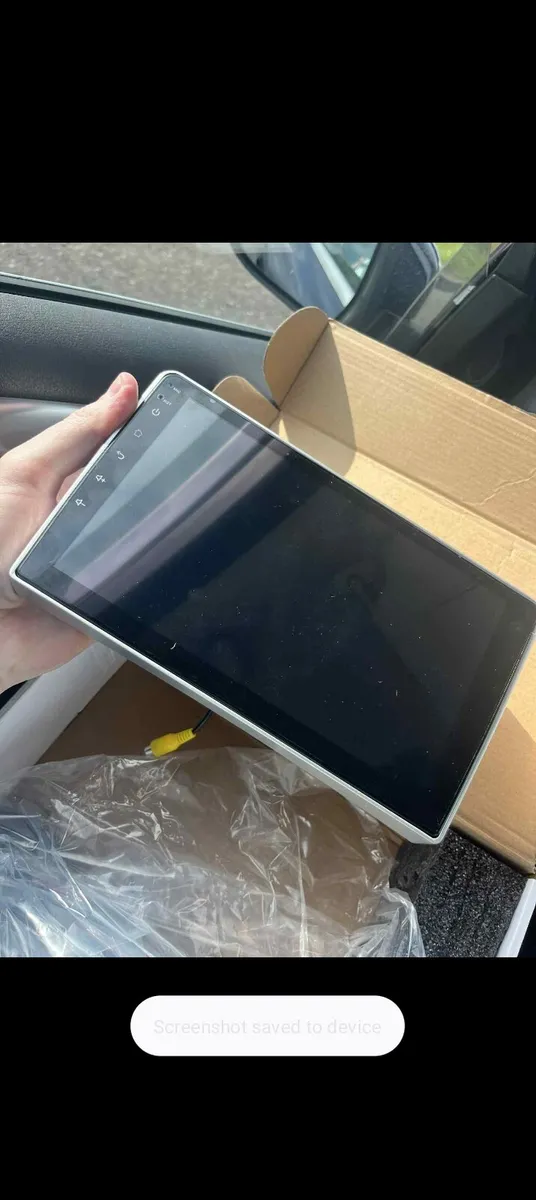 TOYOTA AVENSIS TOUCH SCREEN 9" SCREEN CAR PLAY - Image 1
