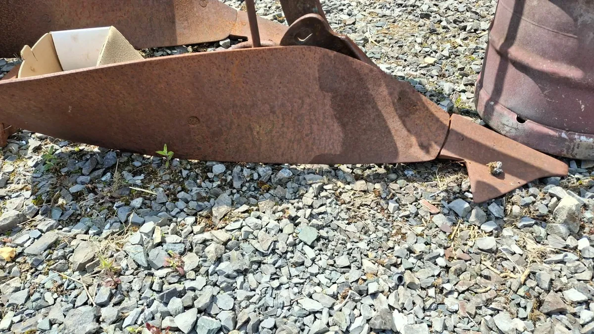 High crest plough - Image 4