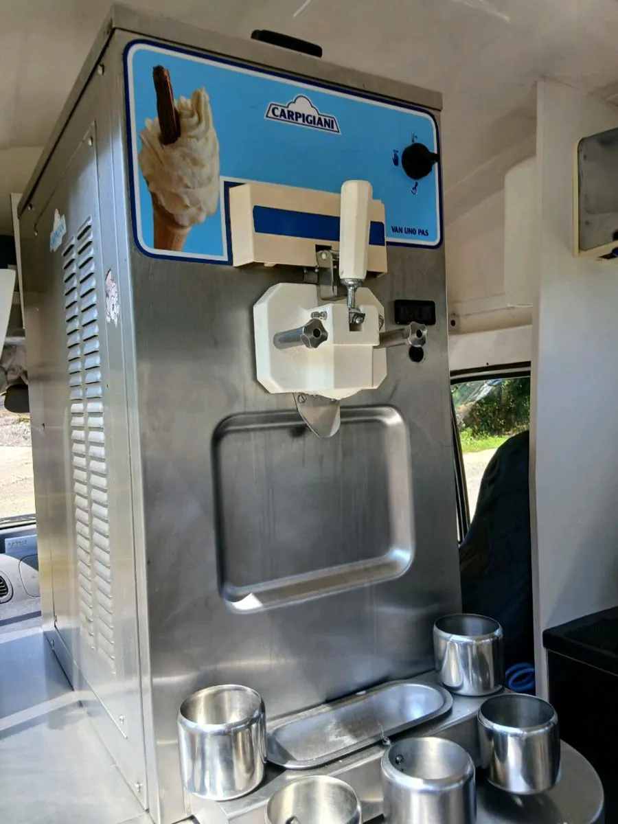 Ford transit ice cream van - Image 4