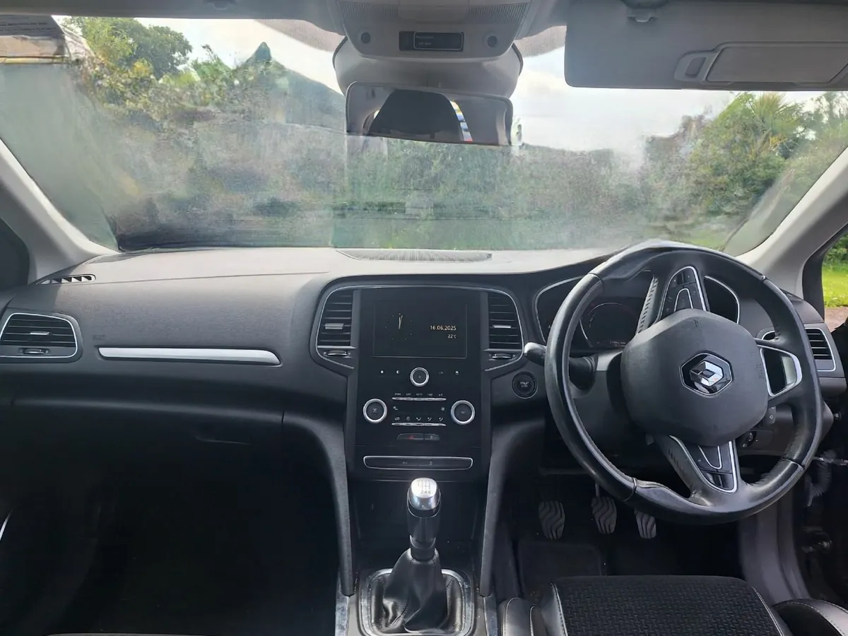 Renault Megane 2017 - Image 3