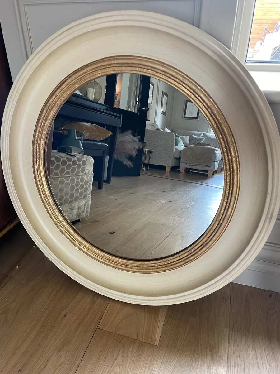 Large round mirror - Image 2