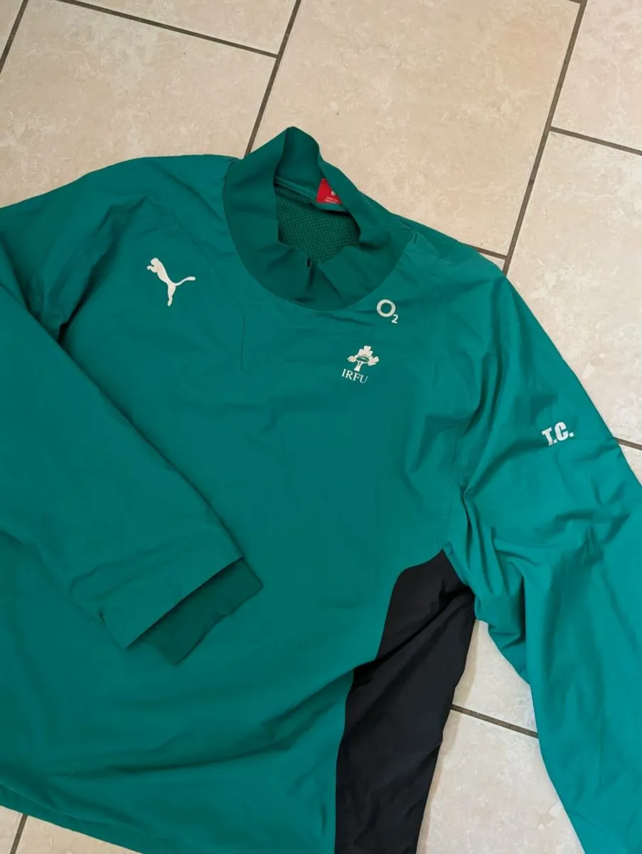 2009 6 nations Ireland rugby player issued top - Image 3