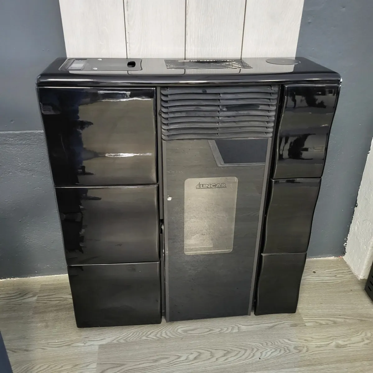 Wood Pellet Stove - Image 1