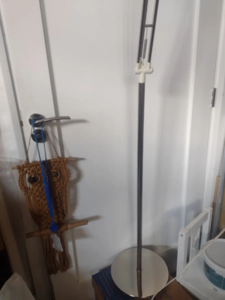 Tall flexi chrome floor lamp - Image 4