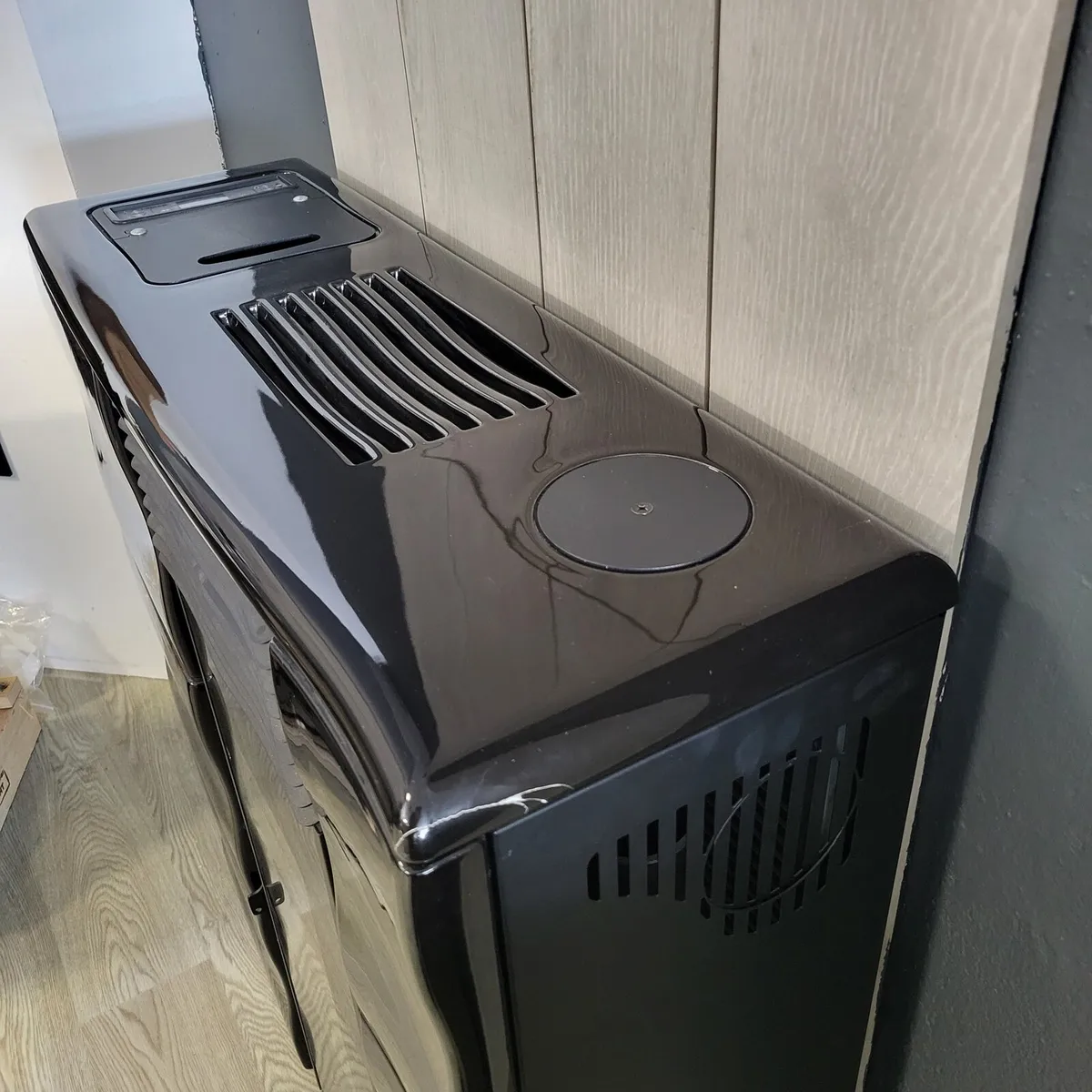 Wood Pellet Stove - Image 2