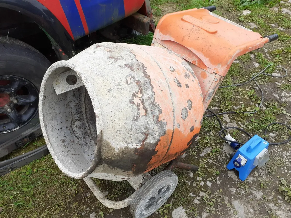 BELLE MIXER 240V - Image 1