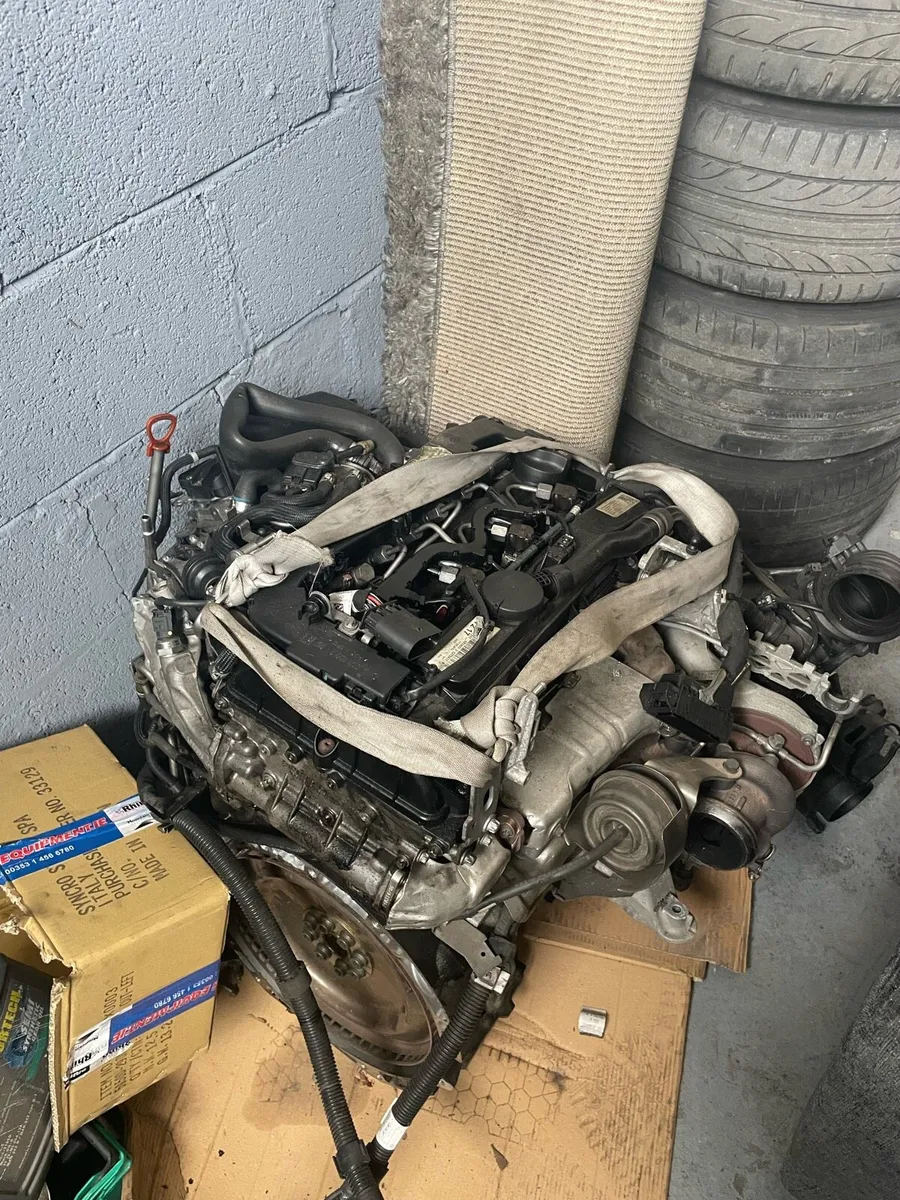 Mercedes c220 2014 diesel engine  parts - Image 1