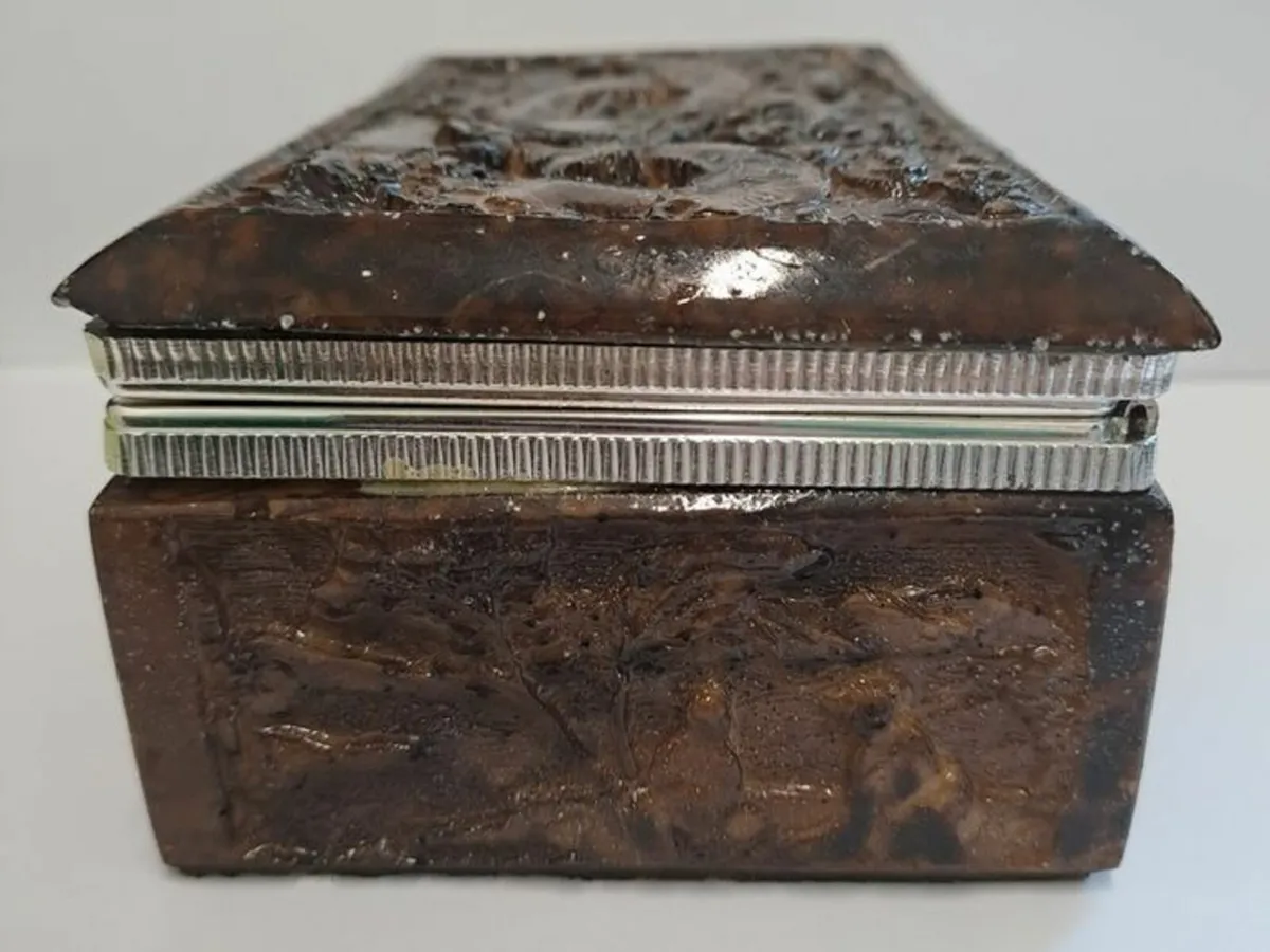 Vintage ashtray and cigarette box - Image 3