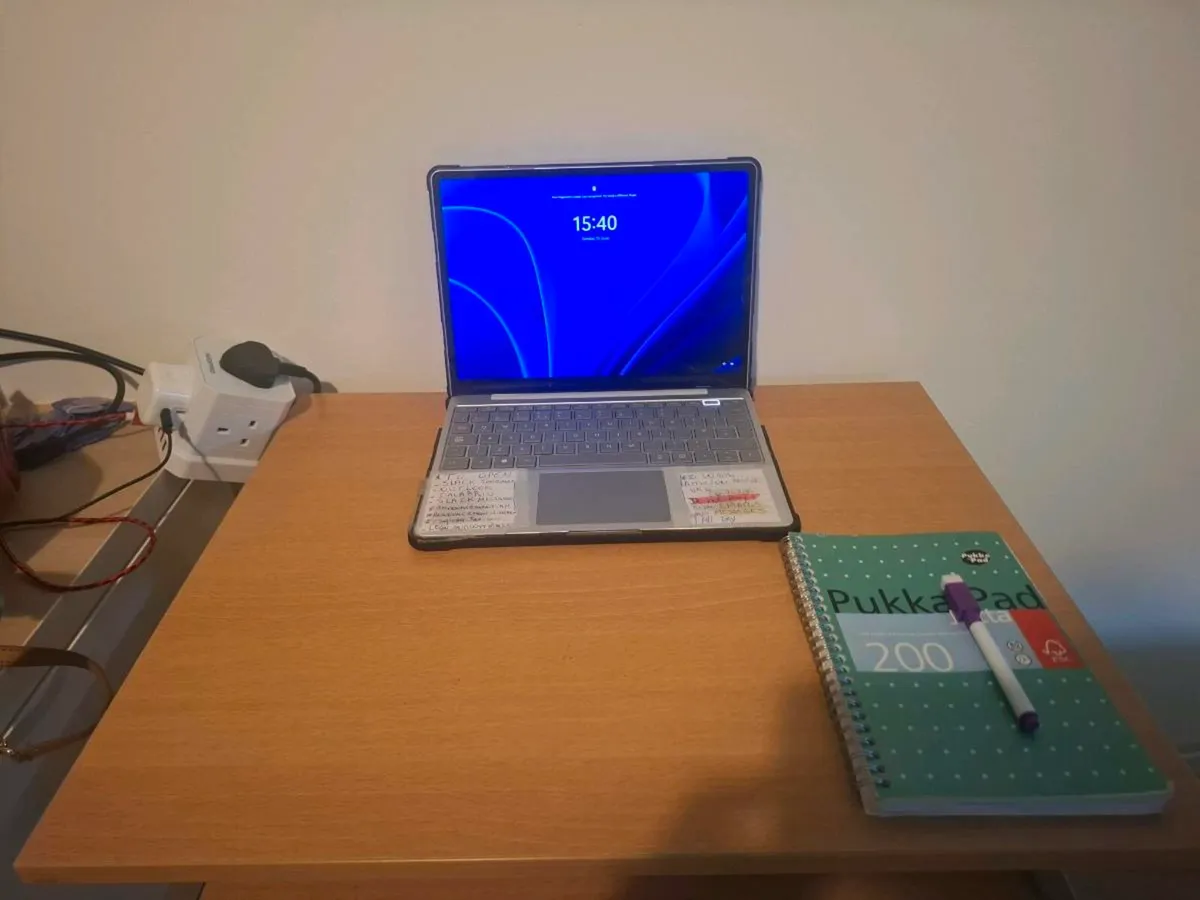 Office/Student desk - Image 3
