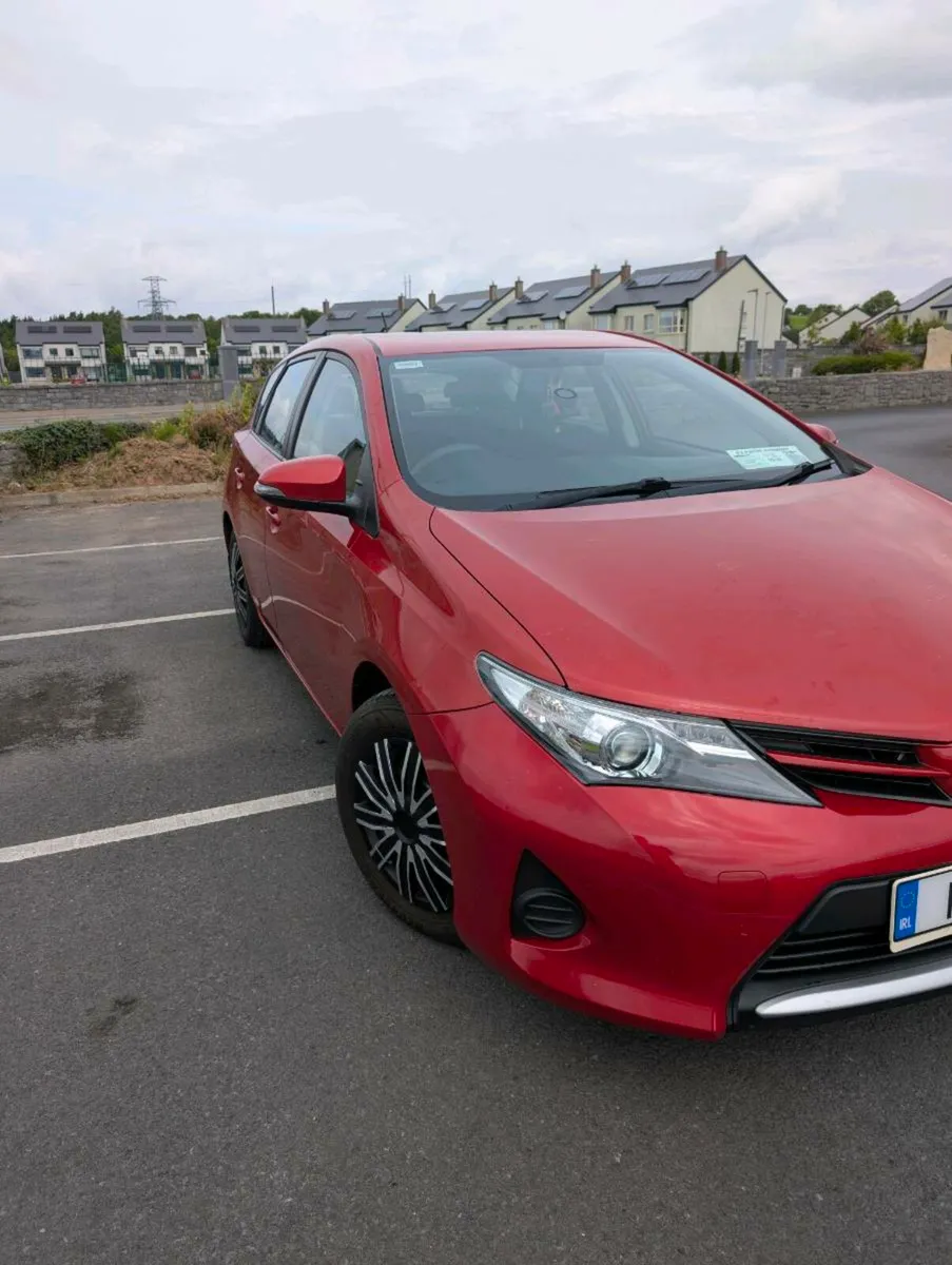 Toyota Auris - Image 2