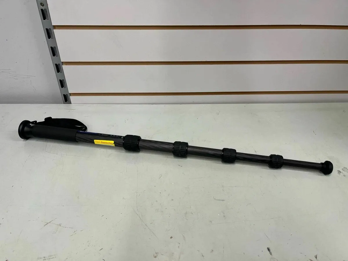 Leofoto Carbon Fibre Monopod - Image 1