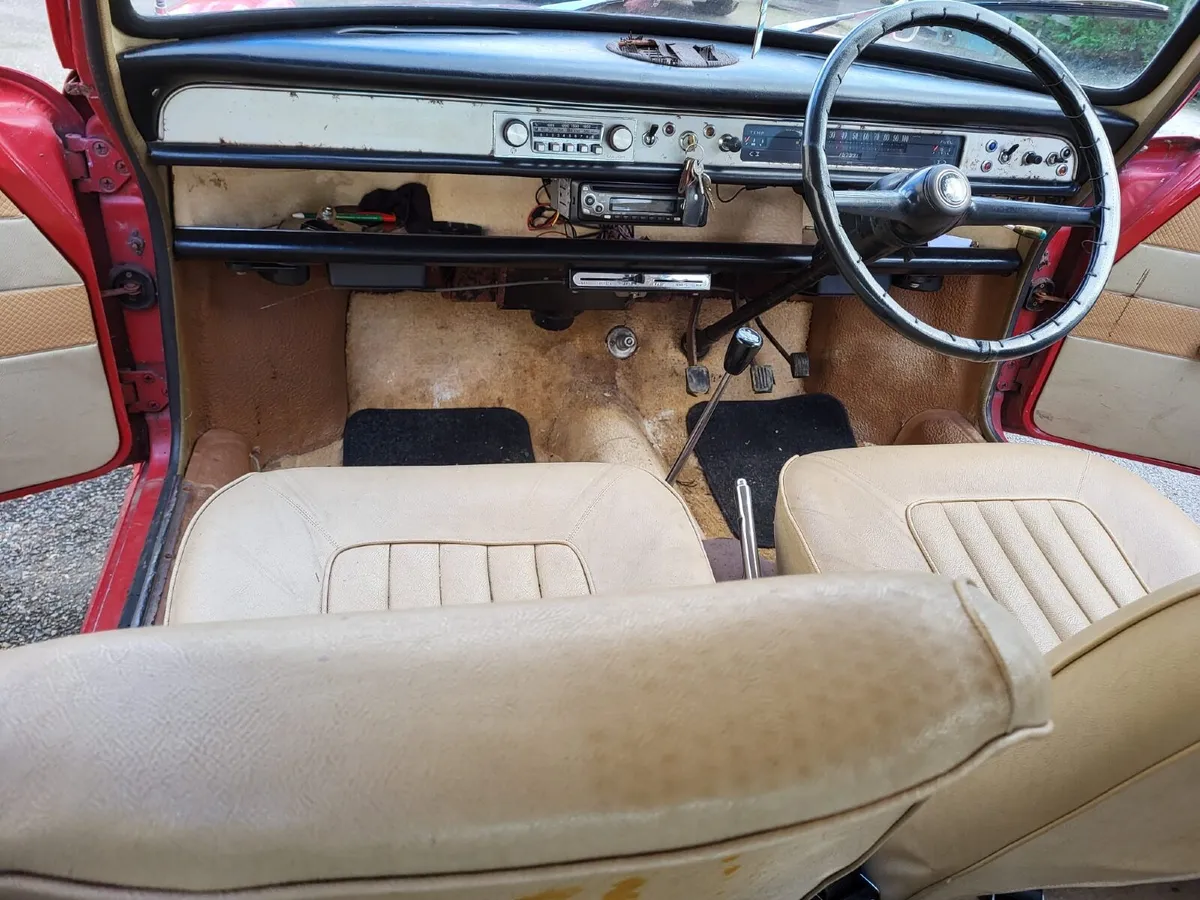 Austin 1100 - Image 1