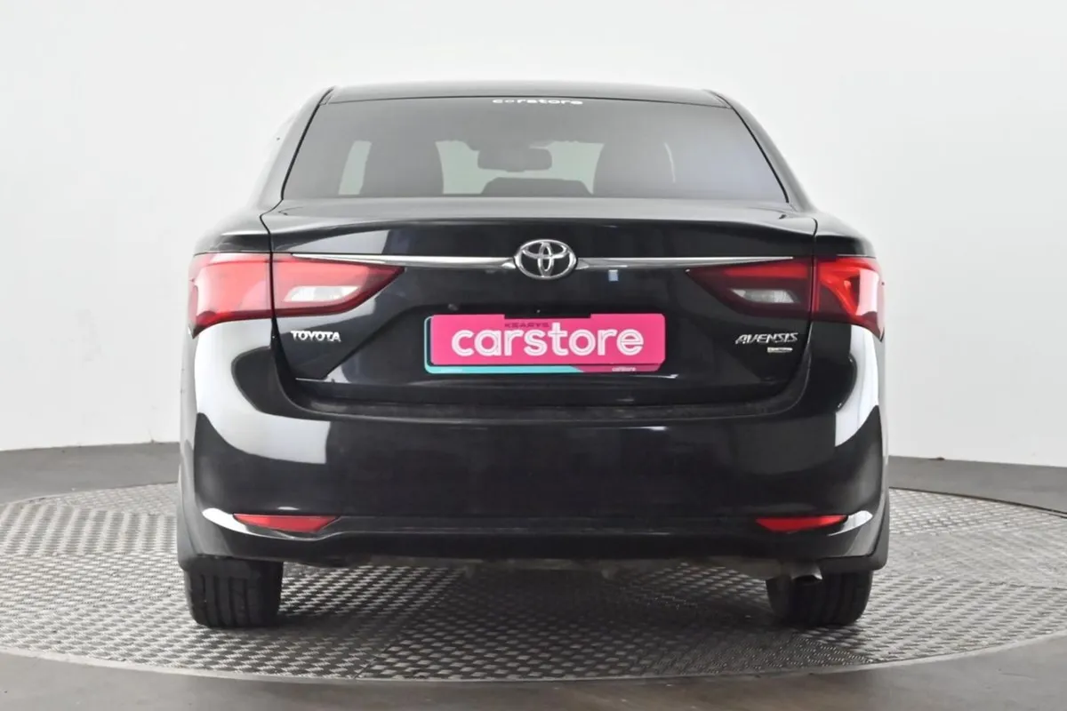 Toyota Avensis 1.6 D SOL 6spd  full Leather sat N - Image 4