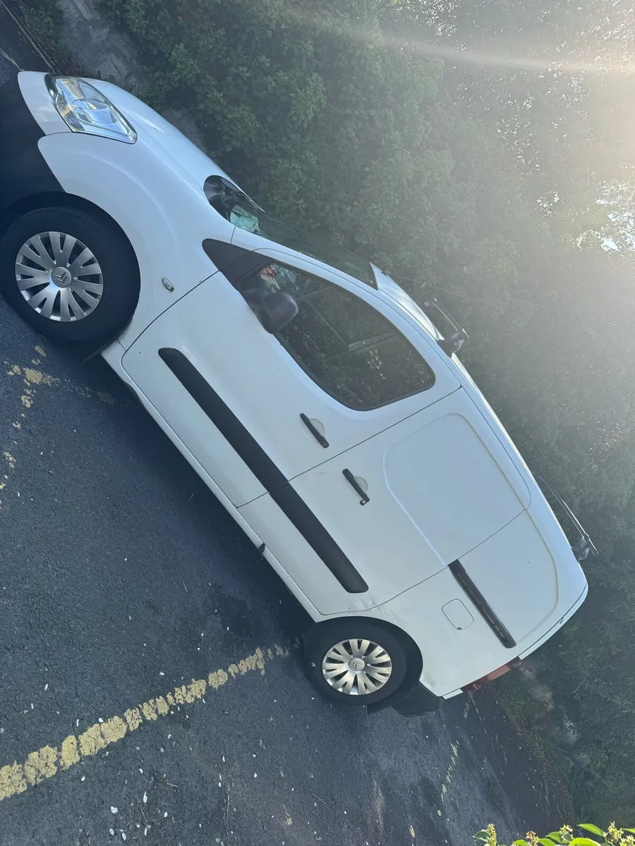 151 Citreon berlingo 1.6 hdi - Image 4