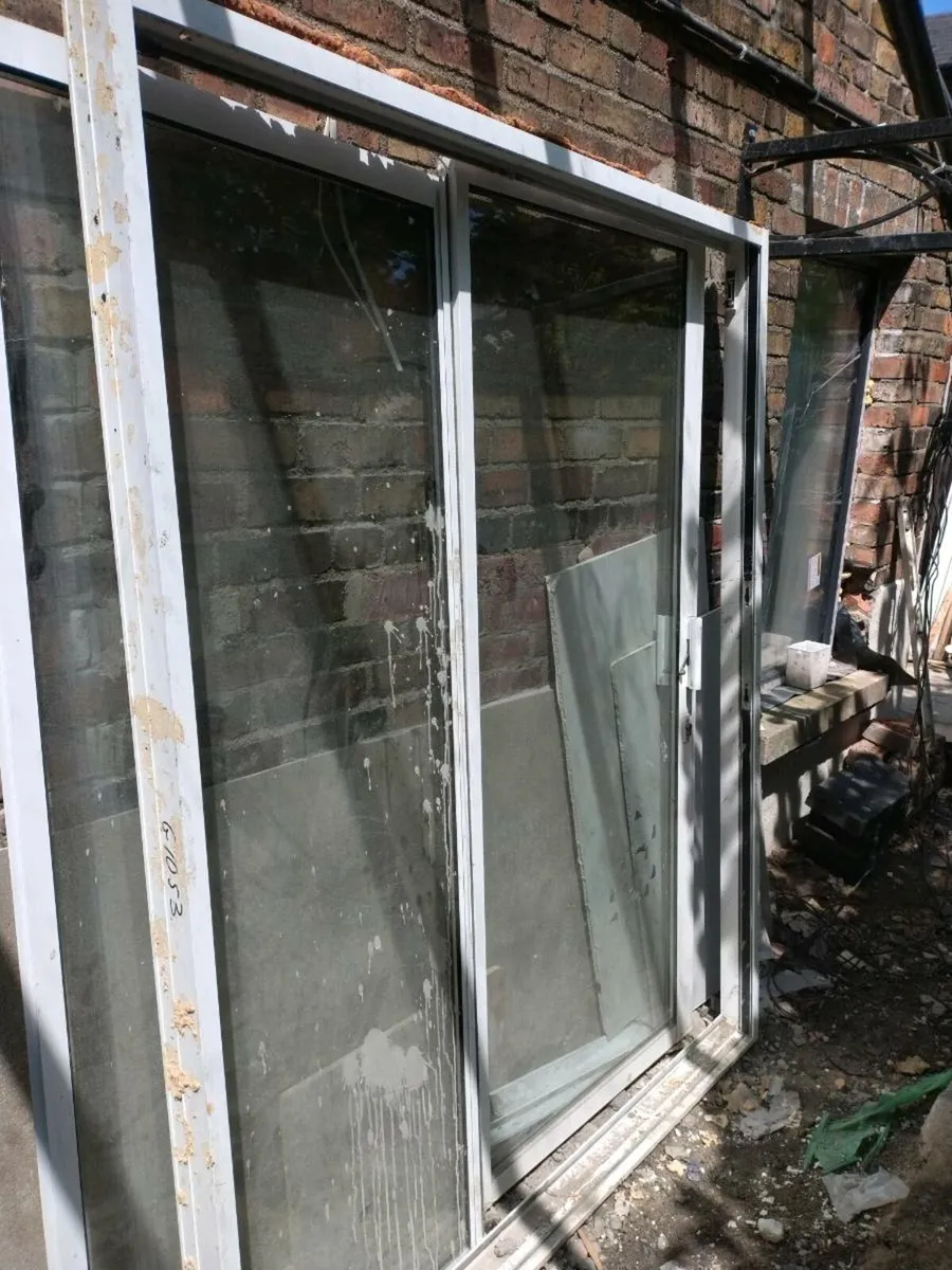Aluminium sliding door double 1700x 2100mm - Image 1