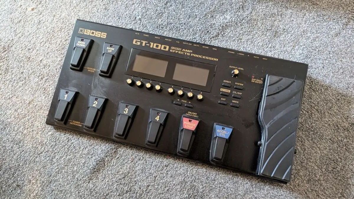 Boss GT-100 - Image 1