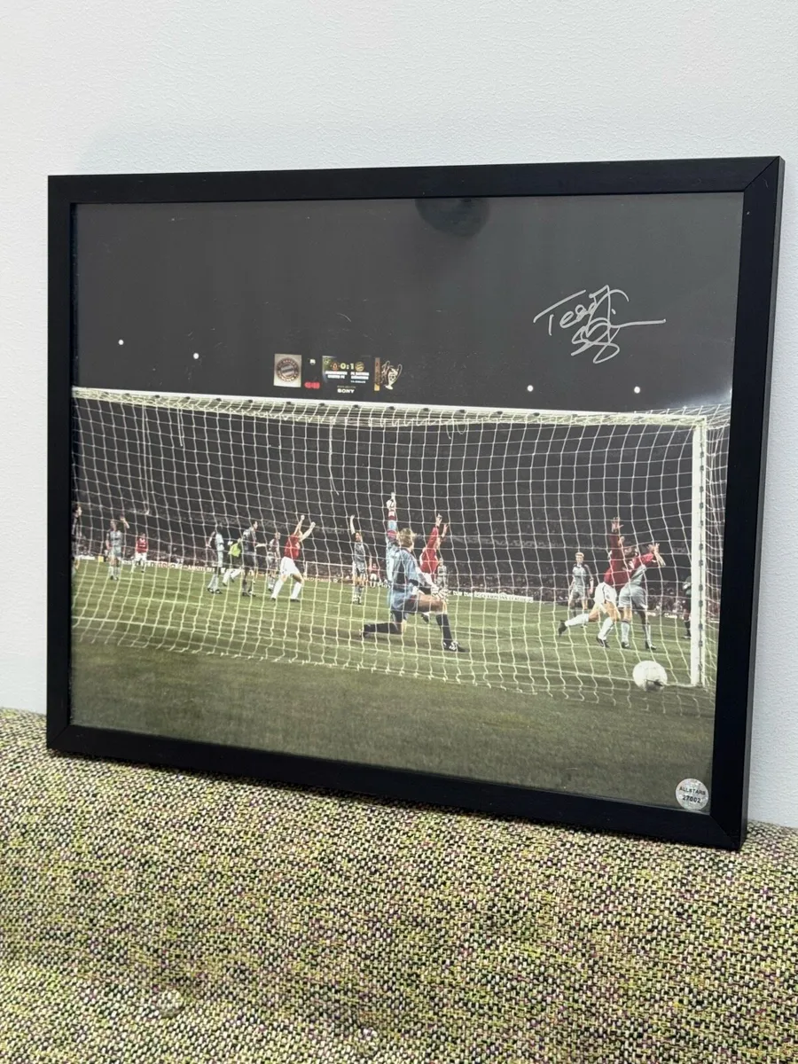 Signed teddy sheringham 99 print - Image 1