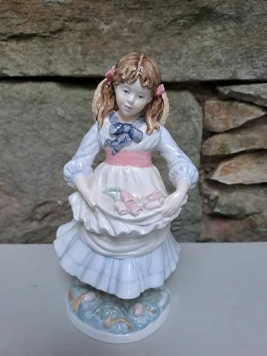 Coalport limited edition figurine - Image 1