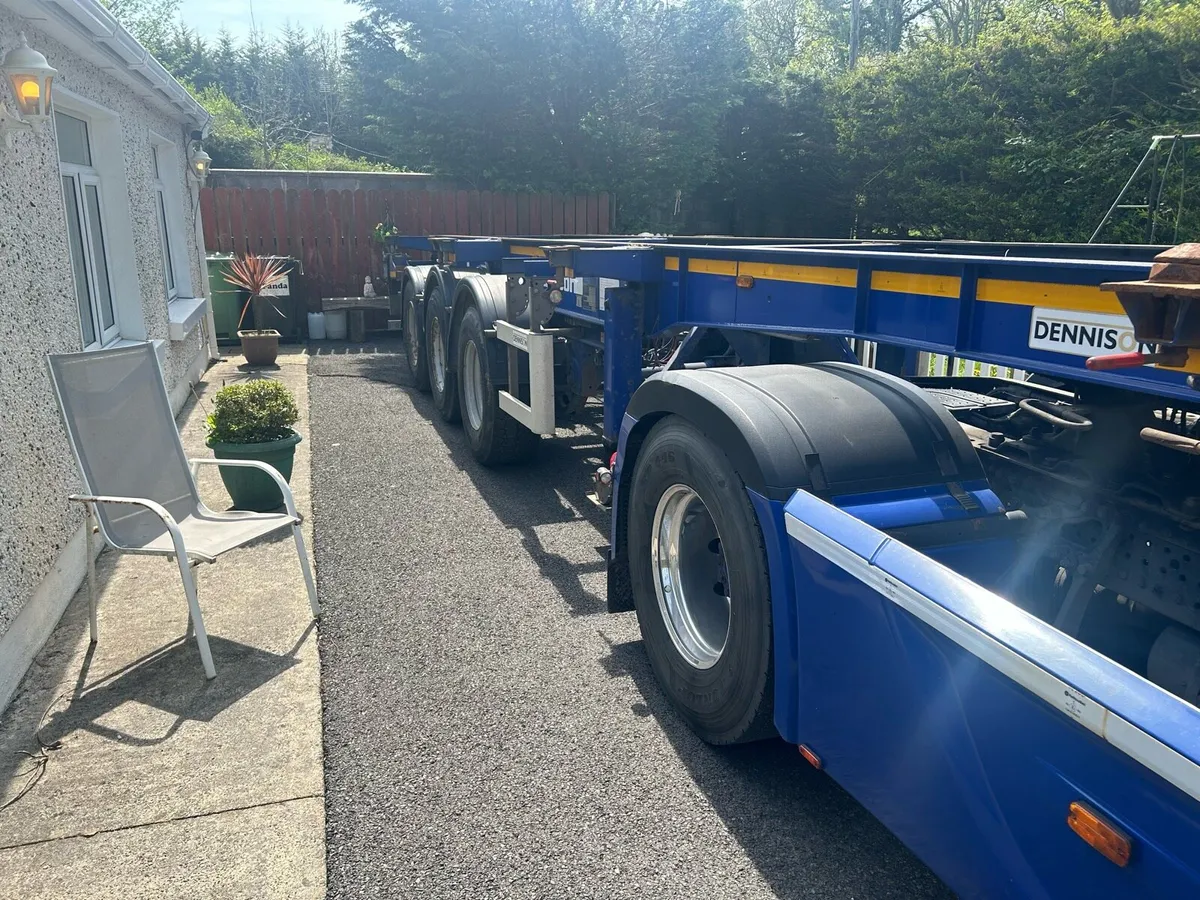 Truck - Image 2