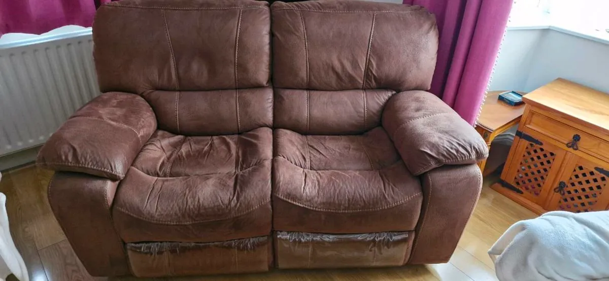 2 seater recliner sofa - Image 1