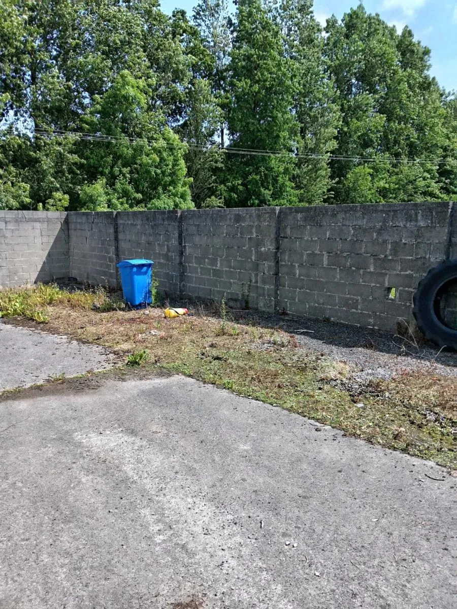 2000 Square Foot Space to Rent - Image 1