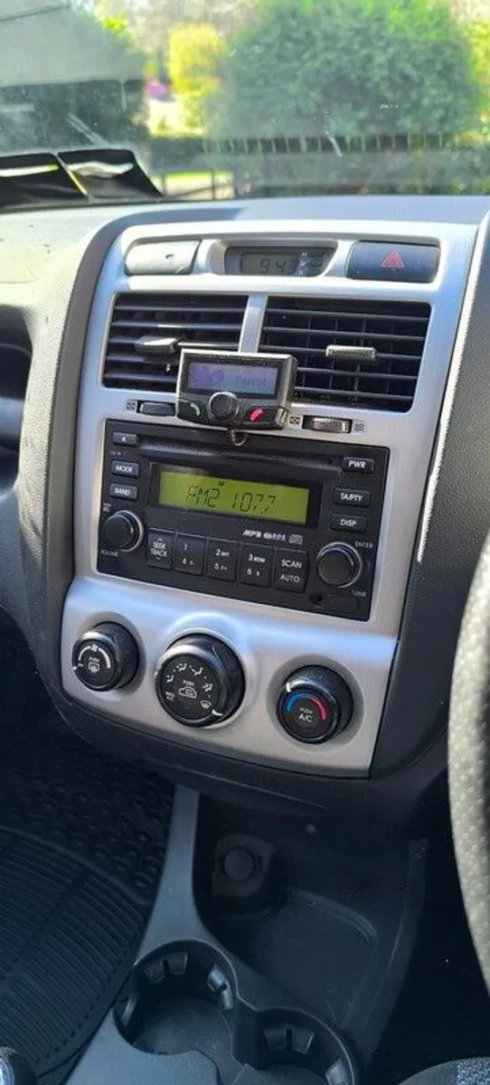 2010 Kia Sportage - Image 2