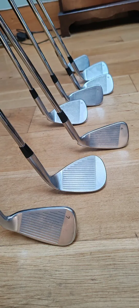 Ping 410 irons 4-PW LH + Ping glide 52 LH - Image 1