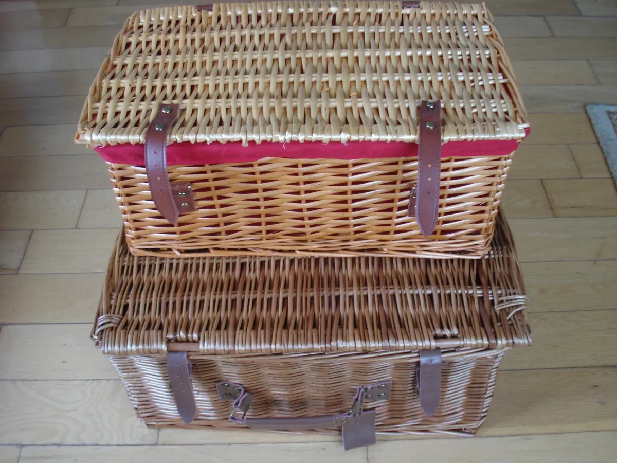 PICNIC STORAGE BASKETS. LARGE & MEDIUM. - Image 1