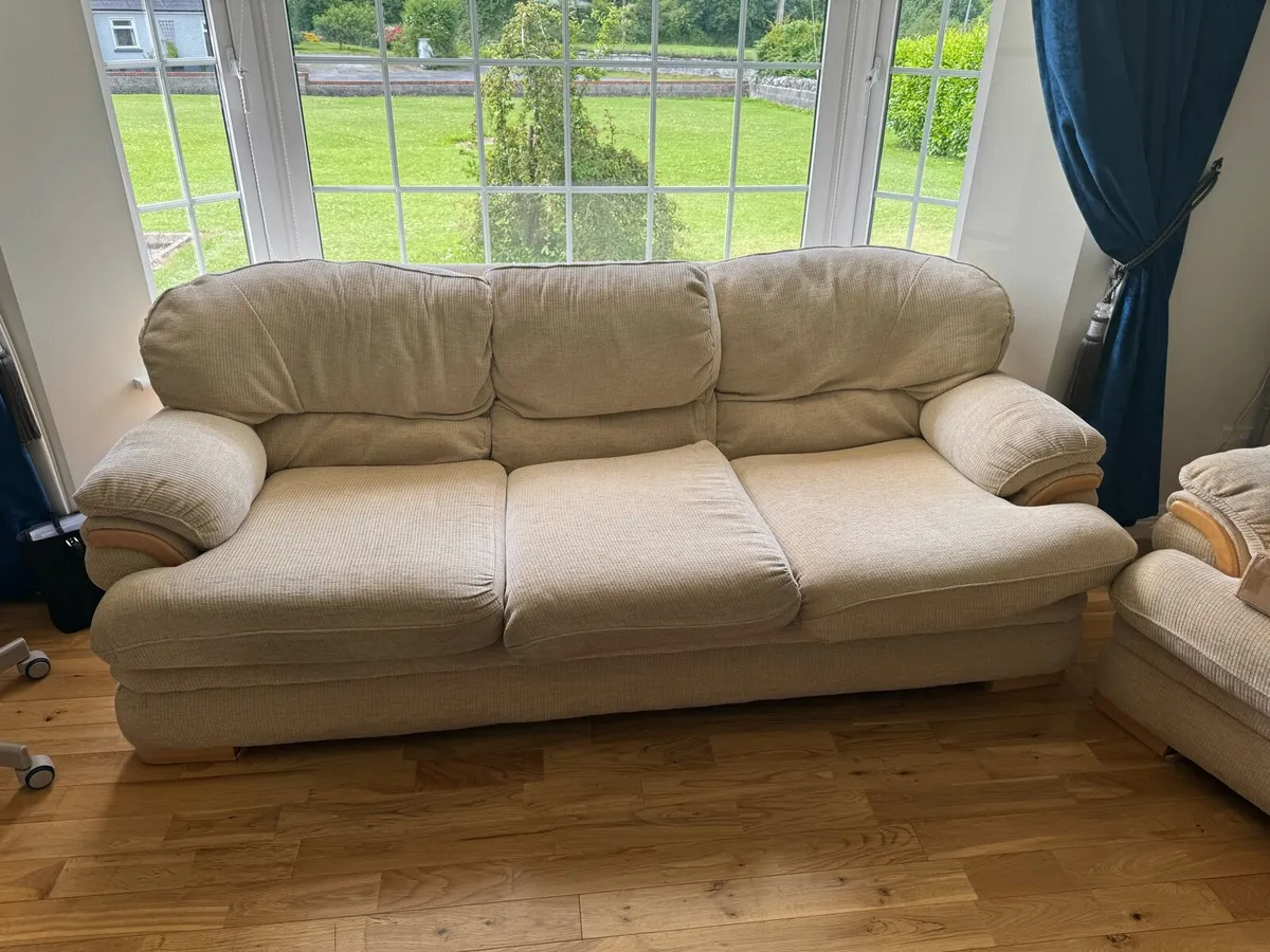 Beautiful couches for sale - Image 1