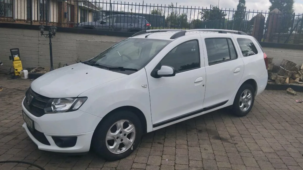 Car - Image 2