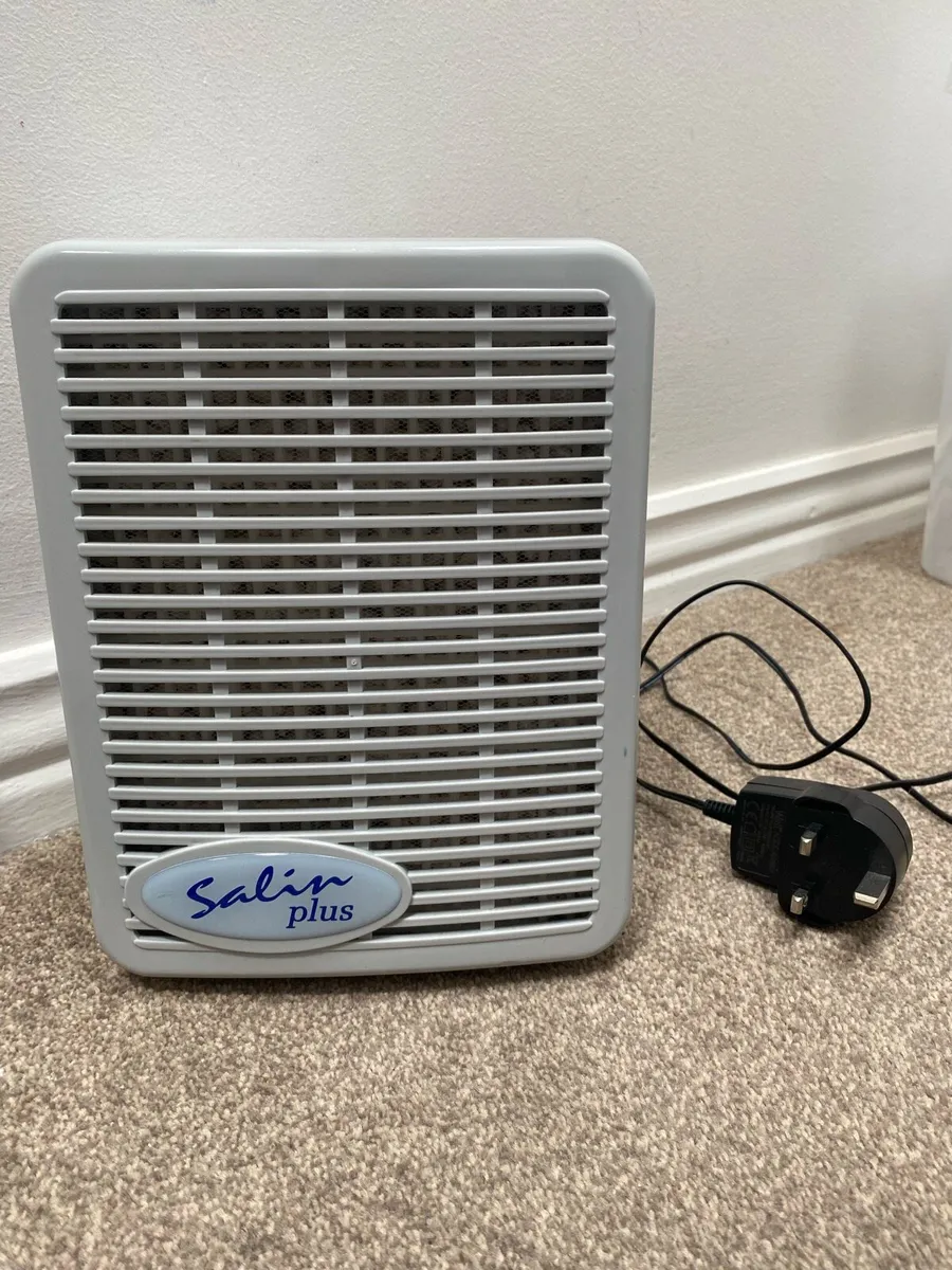 Salin plus salt therapy machine - Image 1