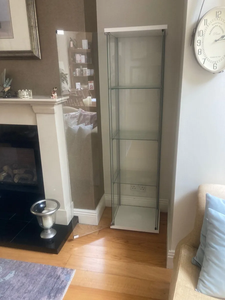 Glass cabinet - Image 1