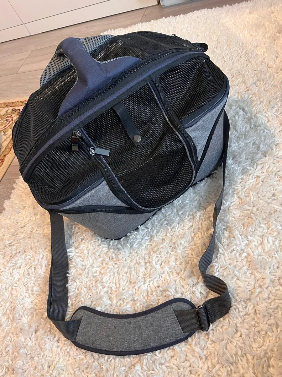 Cat transport bag - Image 1