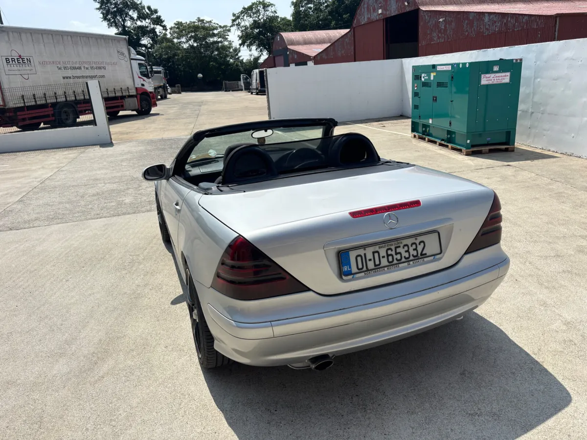 Mercedes slk 2001 convertible - Image 1
