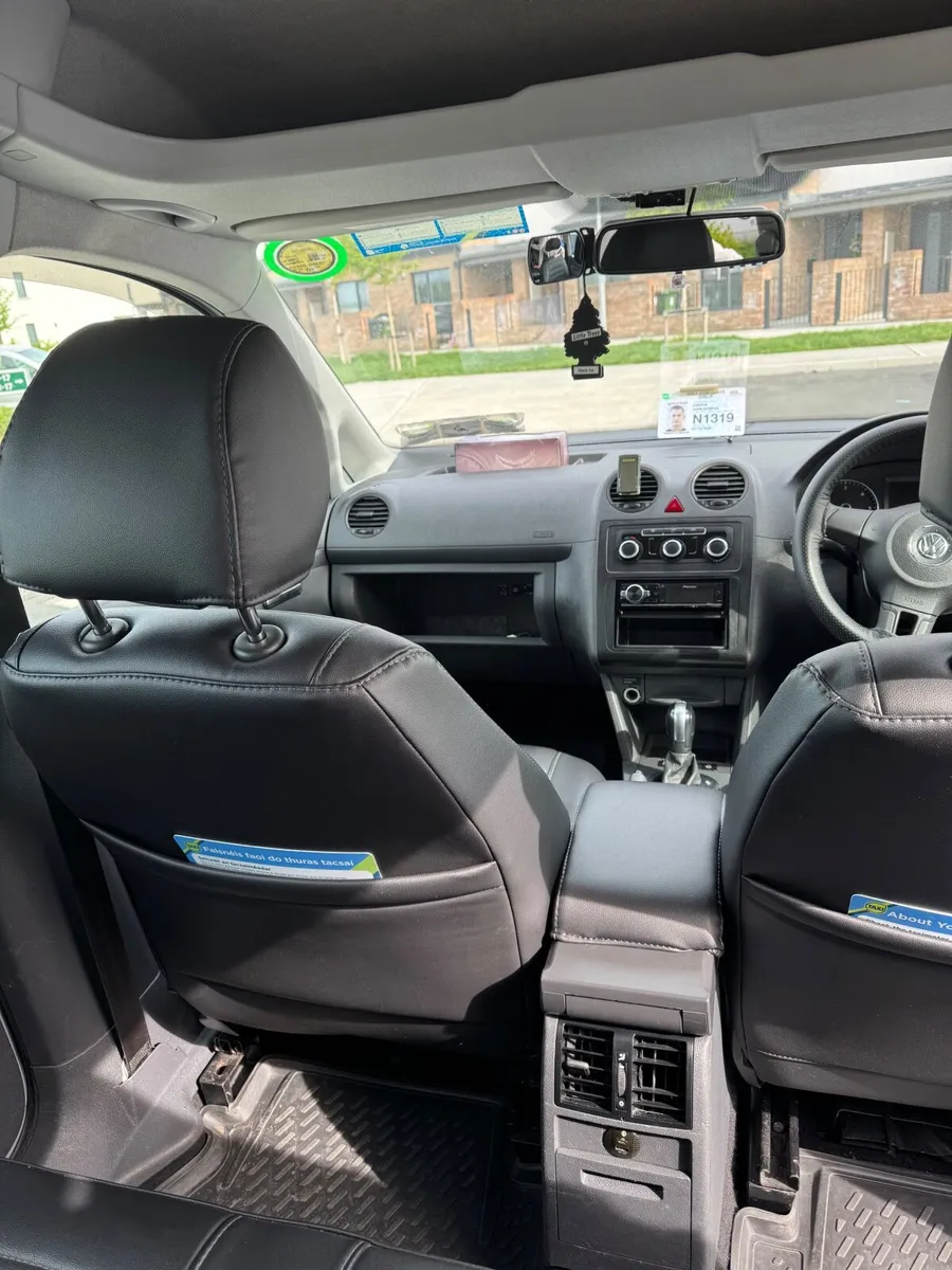 Volkswagen Caddy 2014 - Image 2
