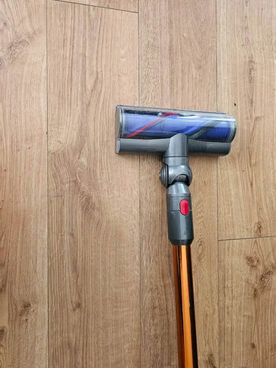 Dyson V10,excellent condition - Image 2