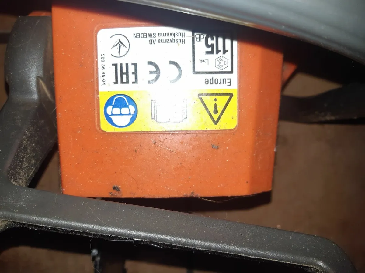 Husqvarna 272XP - Image 2