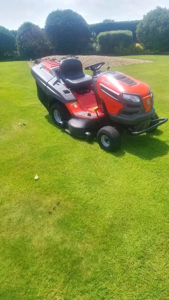 Husqvarna mower - Image 1