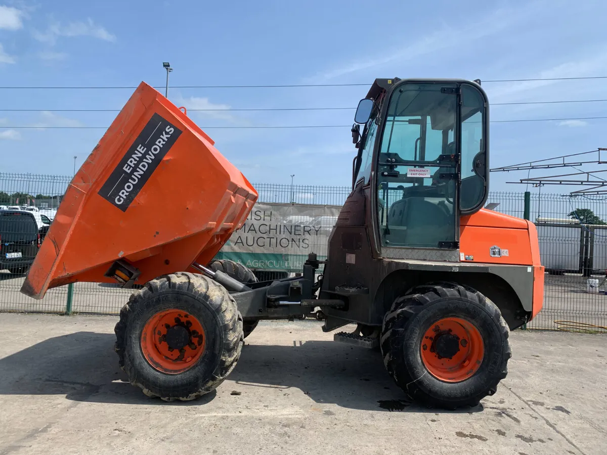BID ONLINE NOW - 2018 AUSA 10T DUMPER C/W CAB - Image 2