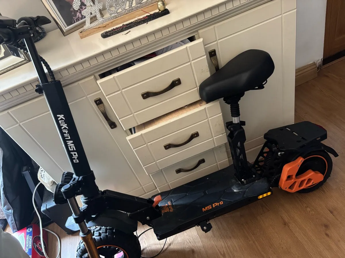 Kugoo M5 PRO scooter - Image 3